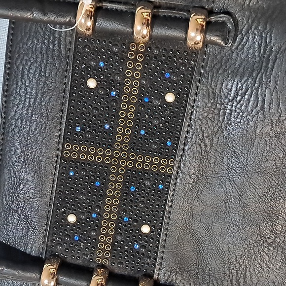 LARGE HANDBAG & MATCHING SCARF SOLD SEPARATELY - Picture 3 of 12